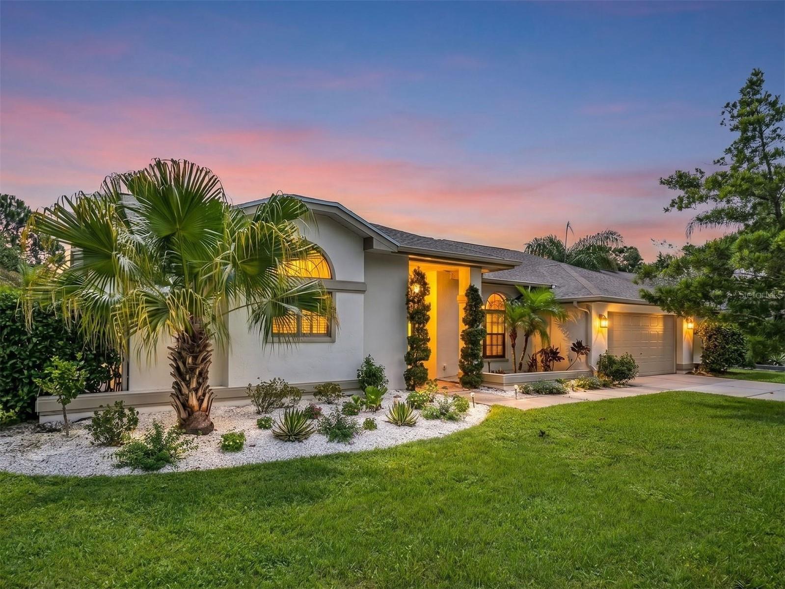 WHISPERING LAKES - Residential