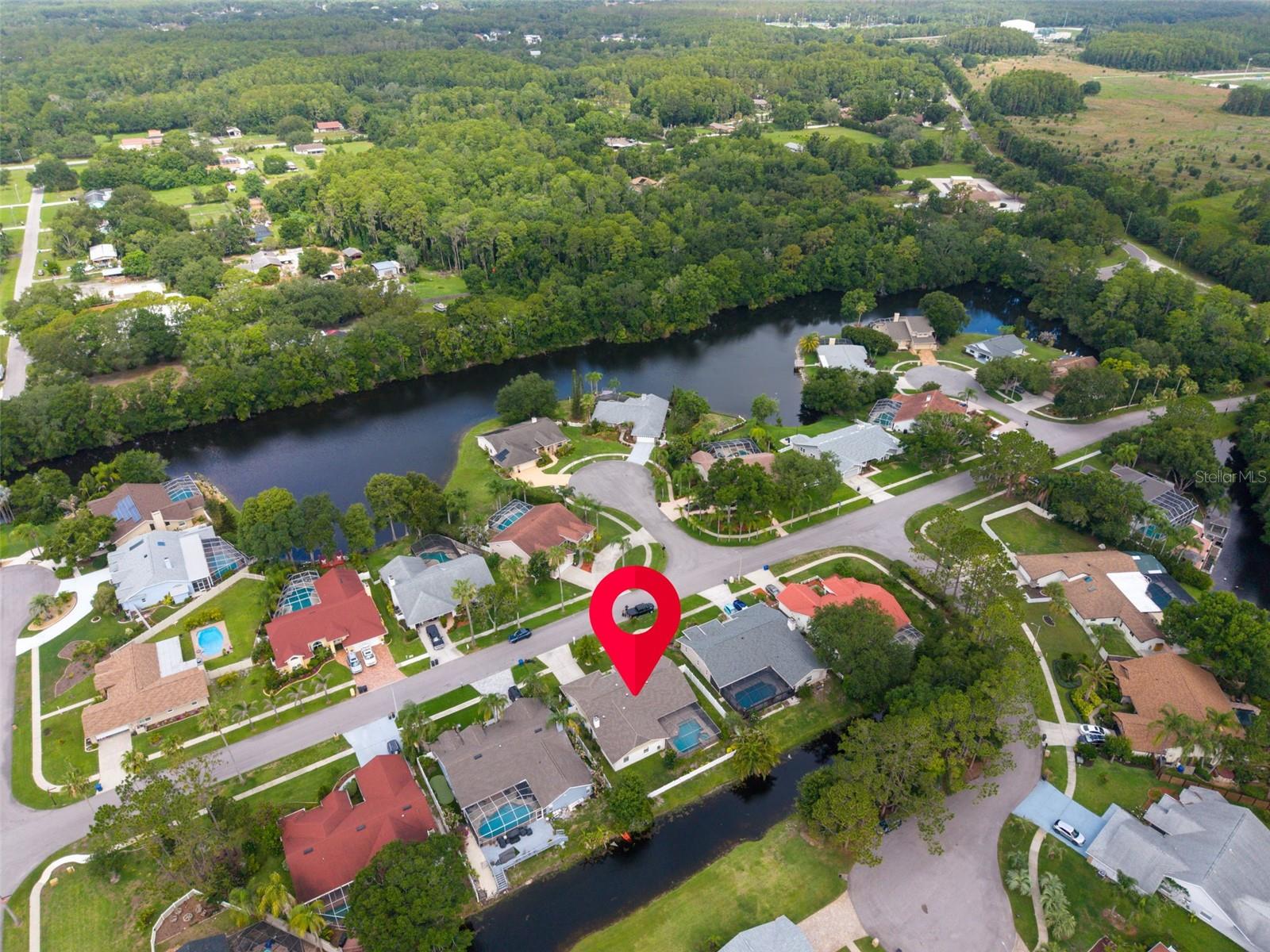 WHISPERING LAKES - Residential