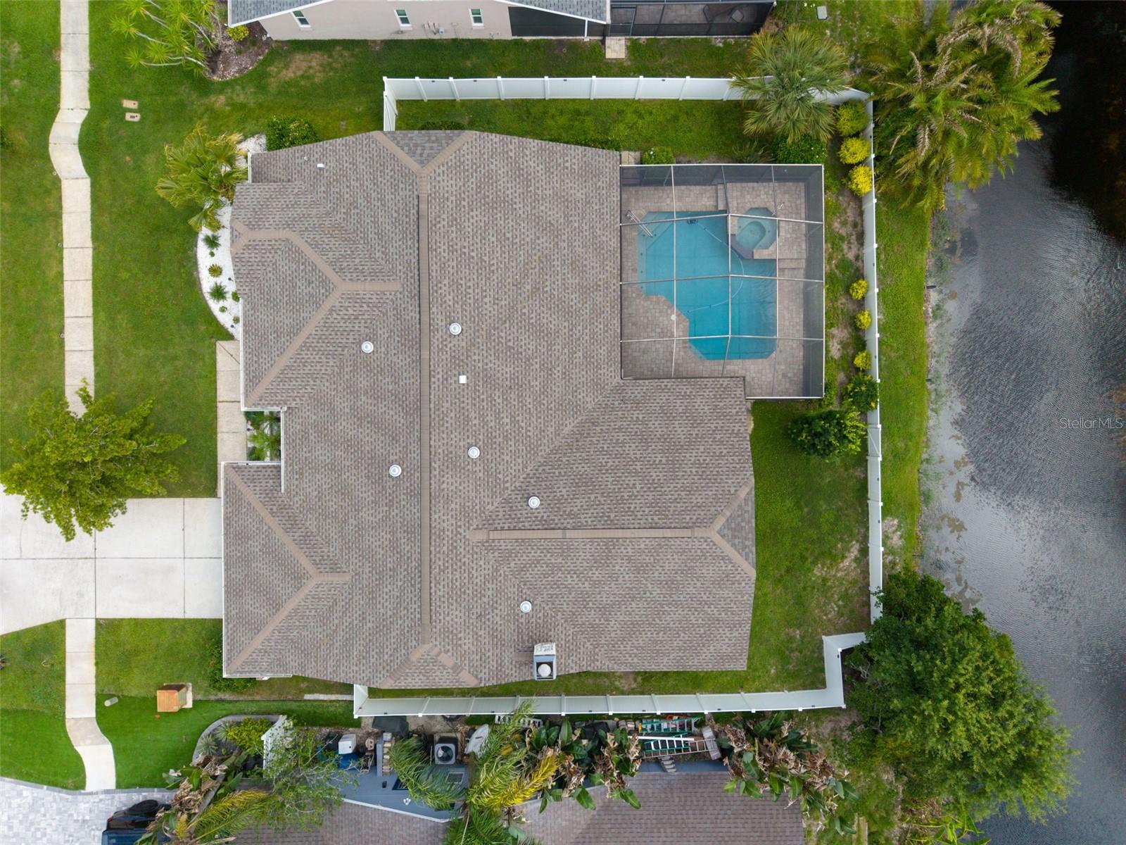 WHISPERING LAKES - Residential