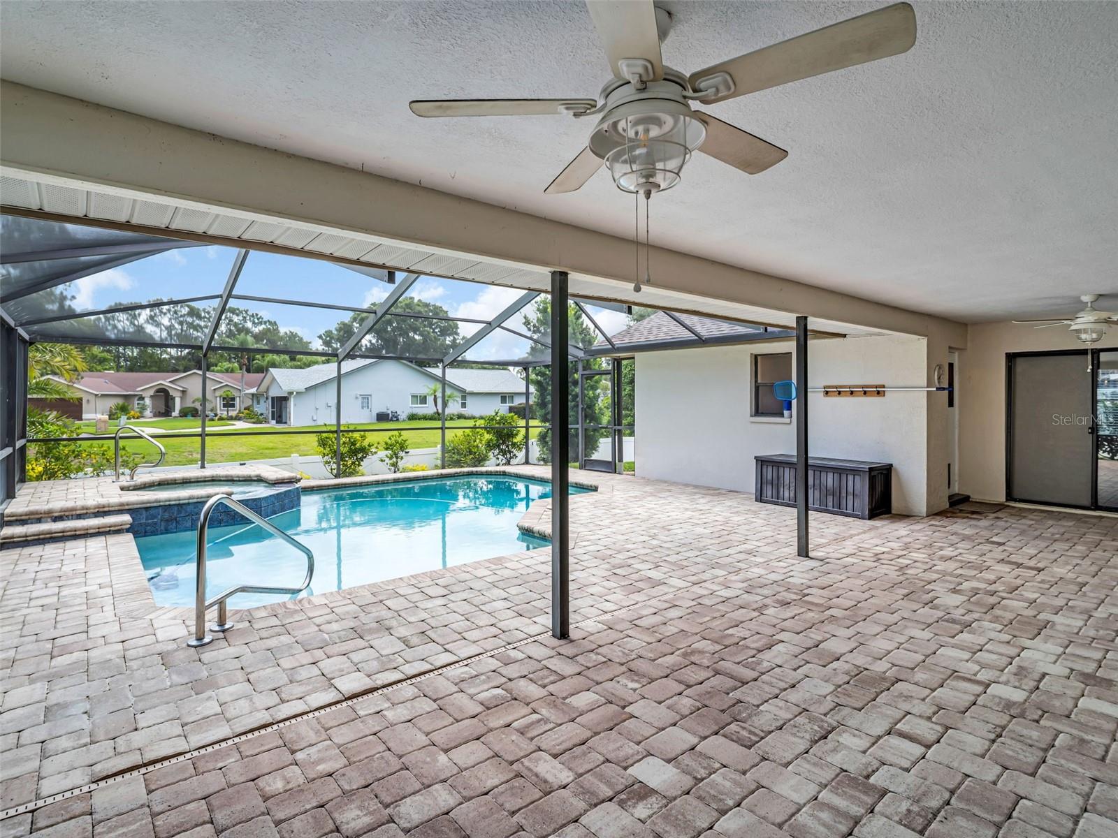 WHISPERING LAKES - Residential