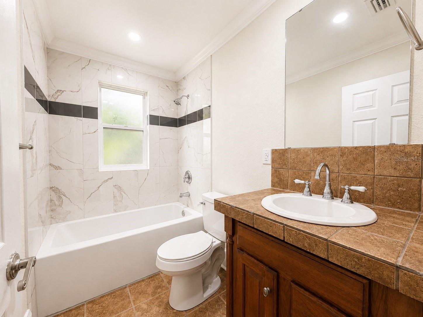SOUTHSIDE - Residential Lease