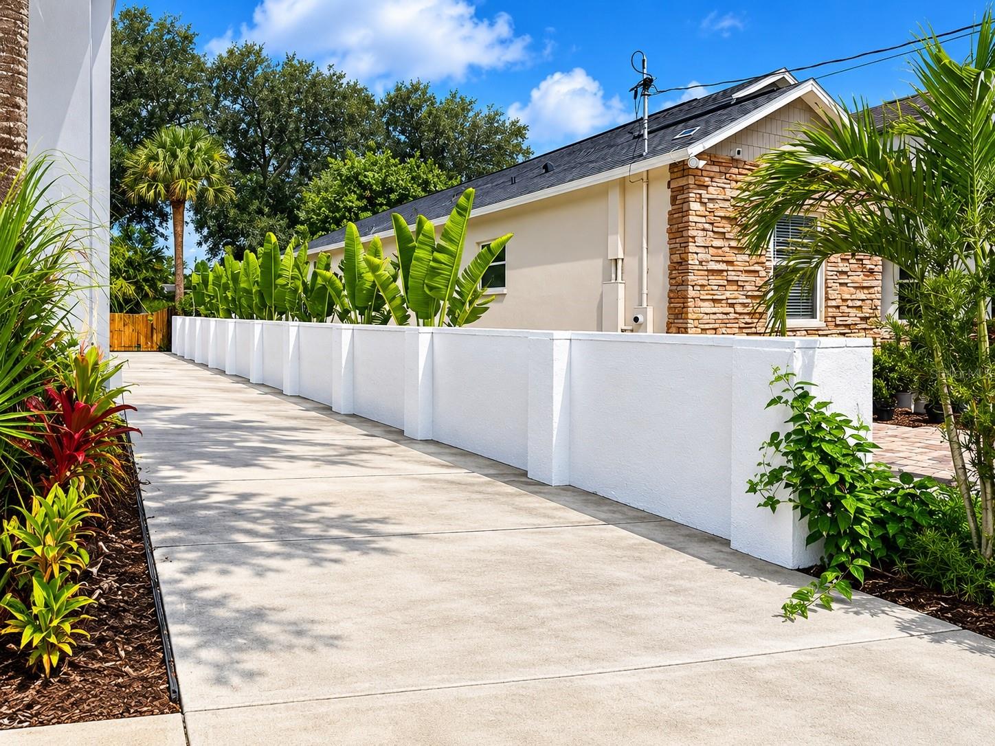SOUTHSIDE - Residential Lease