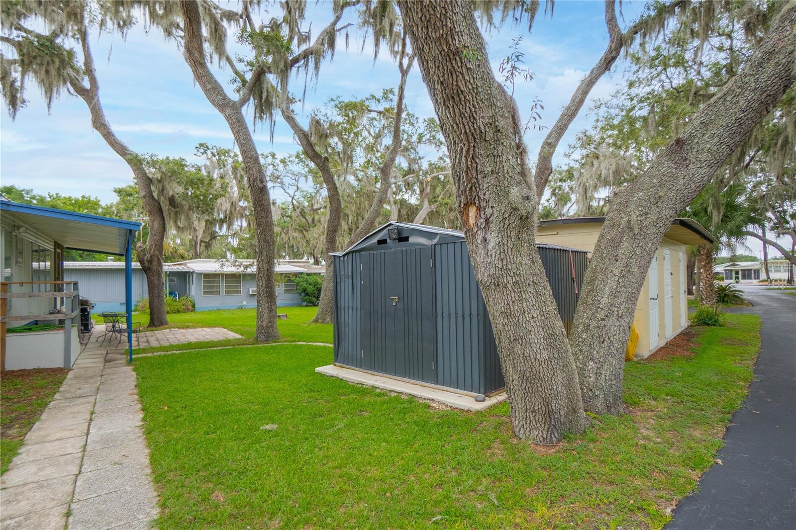 GRIFFWOOD CO-OP - Residential