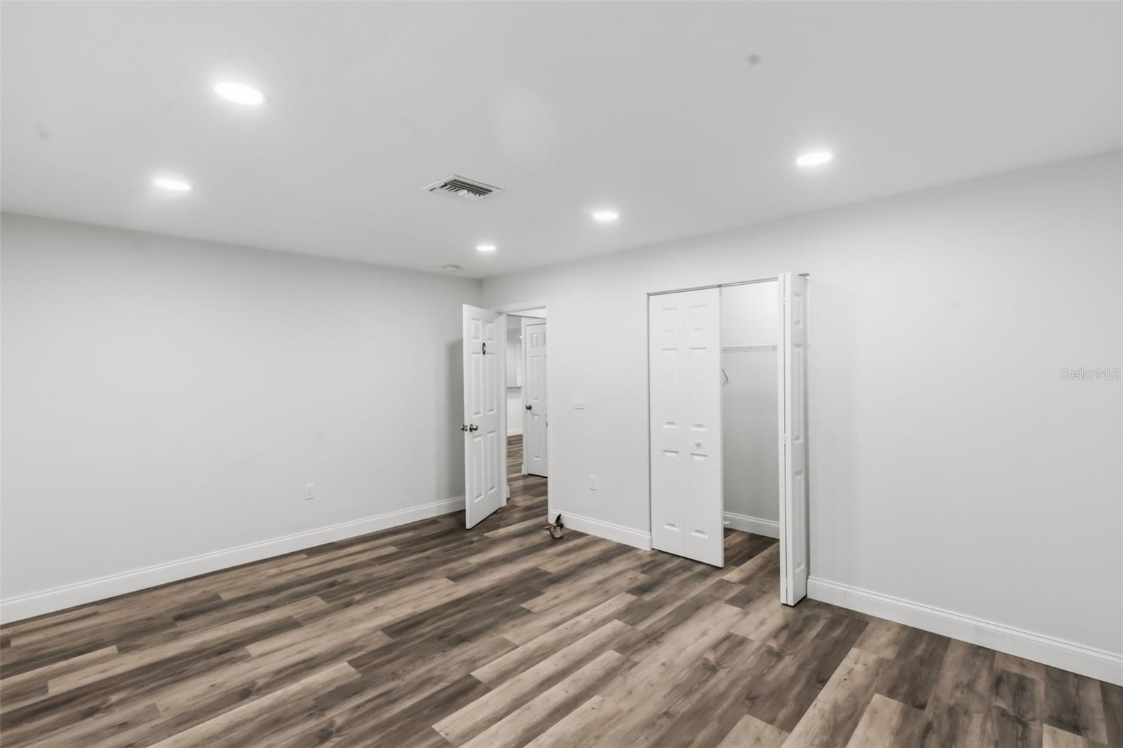 MORROW SQUARE - Residential