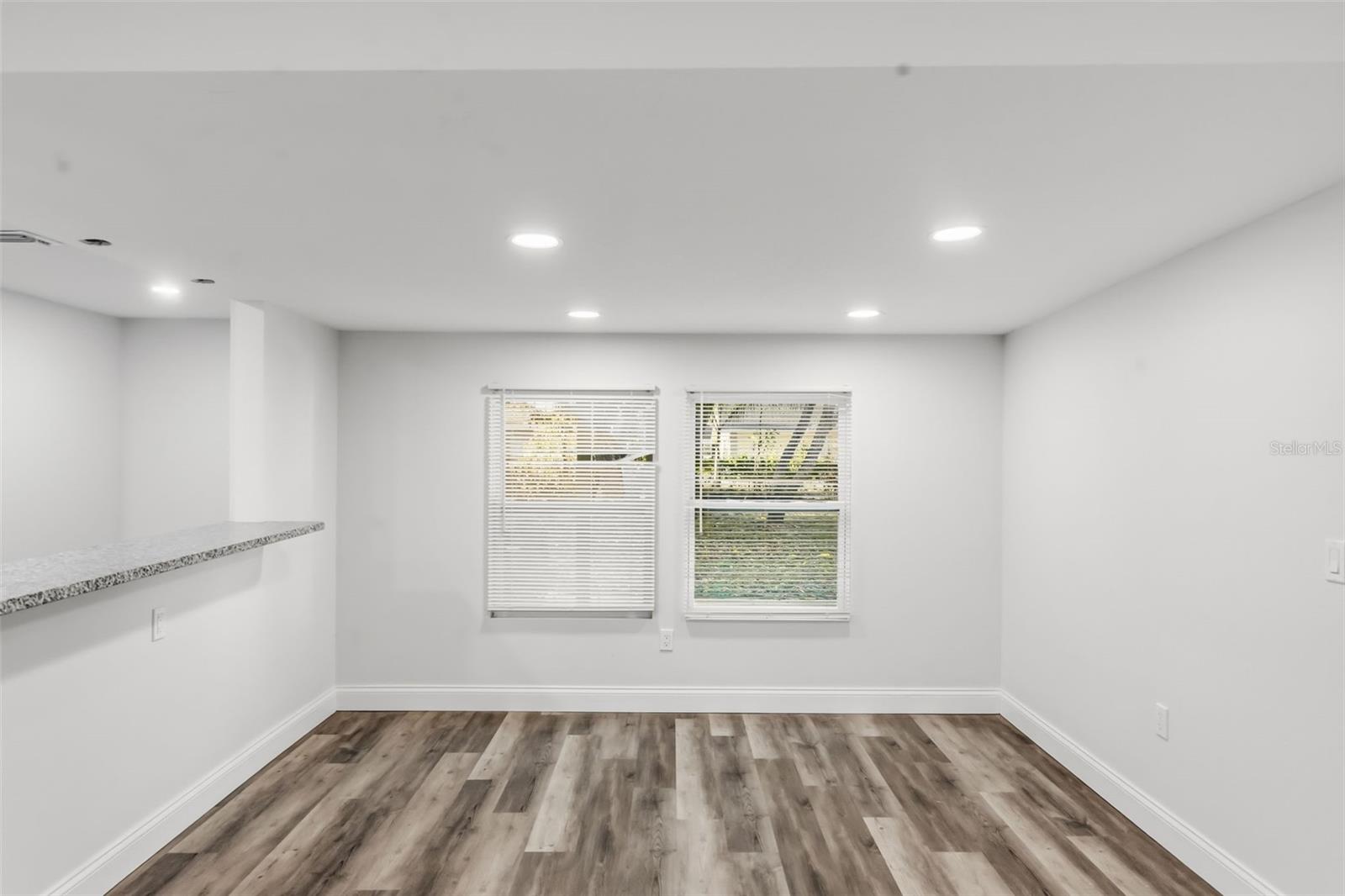 MORROW SQUARE - Residential