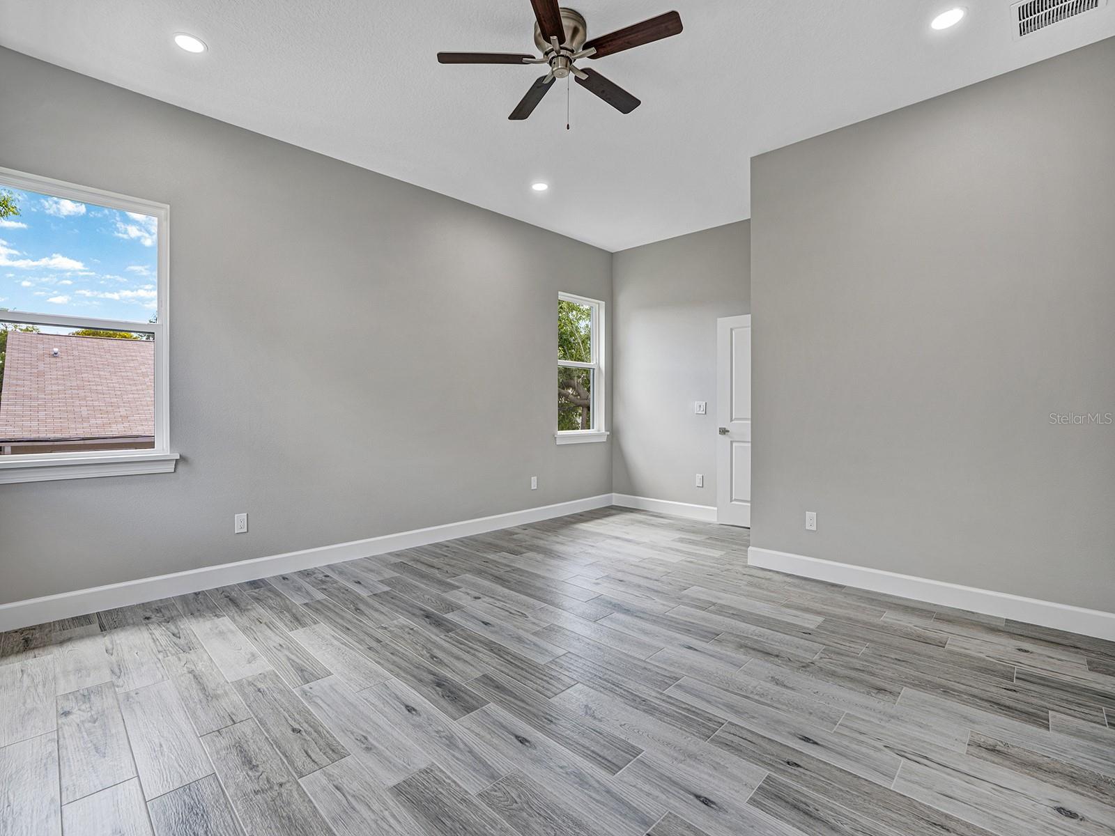 WATER VIEW HEIGHTS - Residential