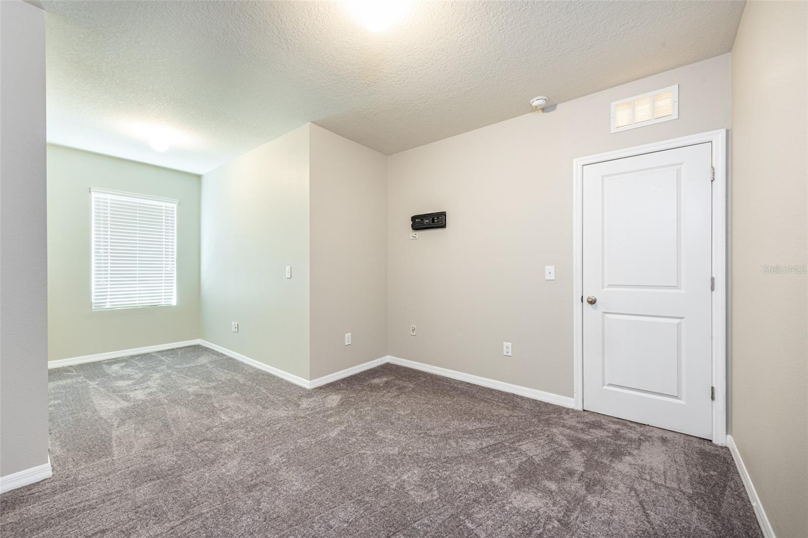 EAGLE PALM PH 4B - Residential Lease