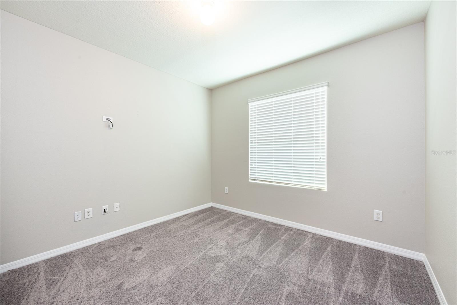 EAGLE PALM PH 4B - Residential Lease