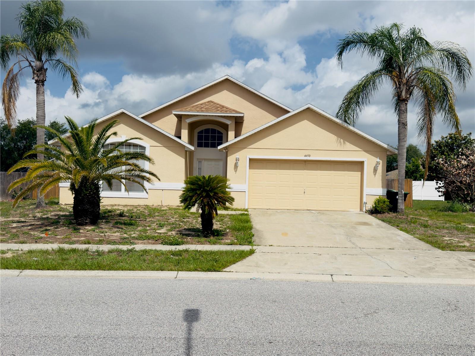 COUNTRY RUN - Residential