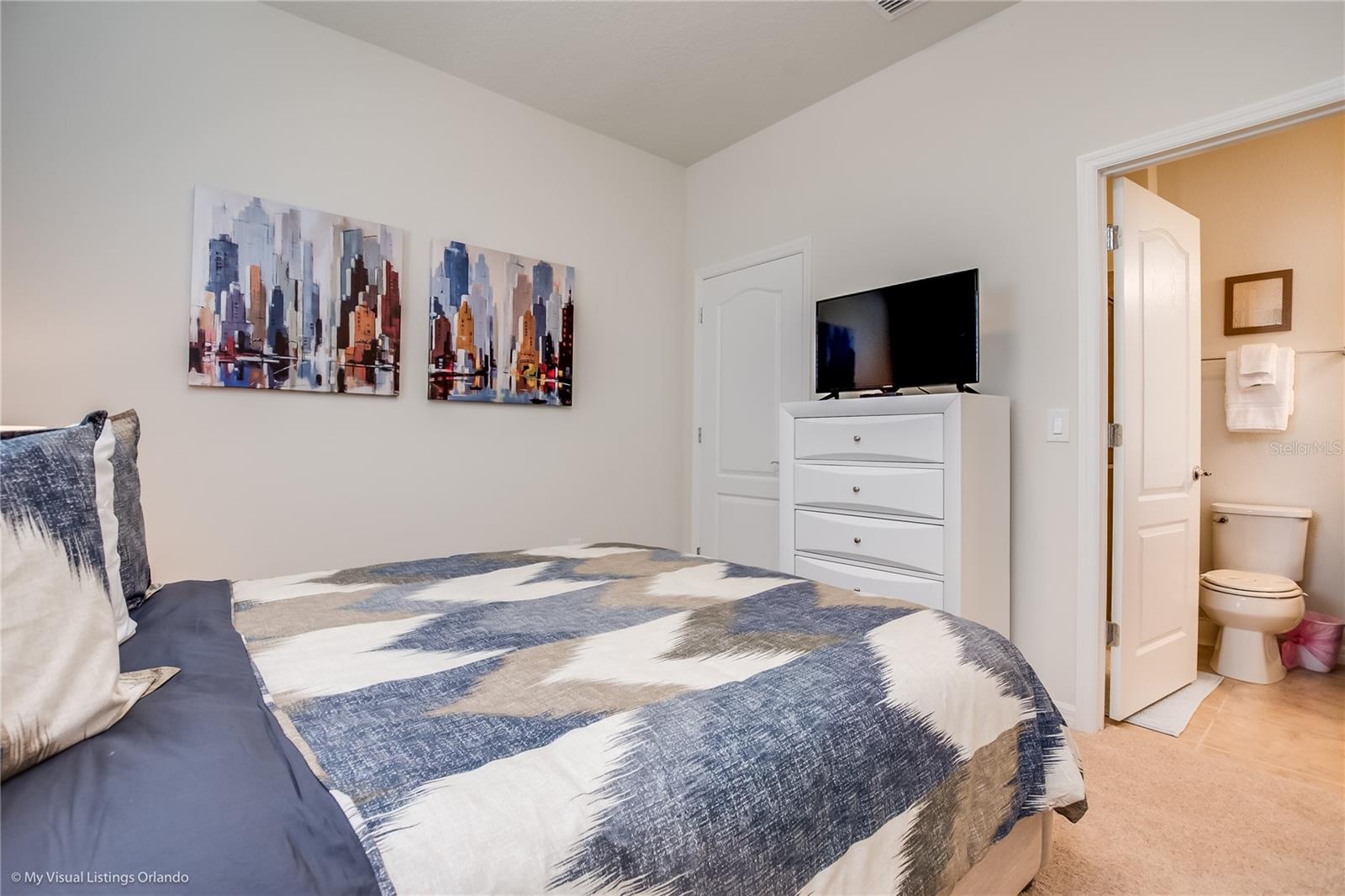 WINDSOR AT WESTSIDE - Residential