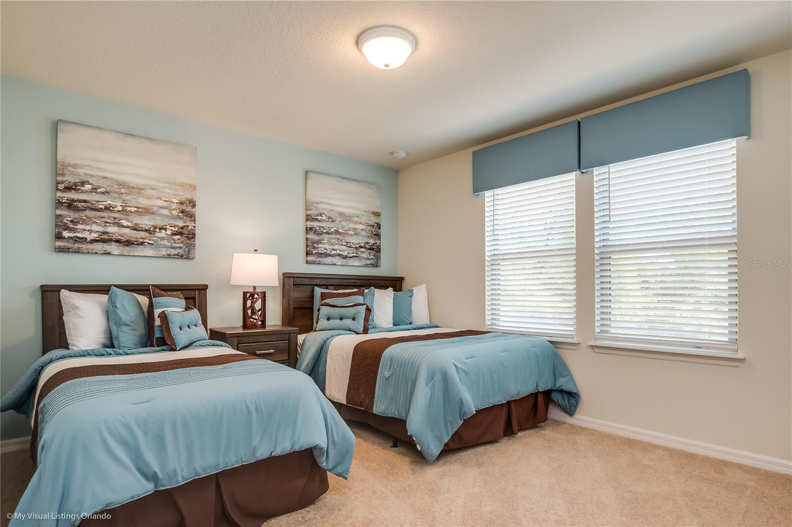 WINDSOR AT WESTSIDE - Residential