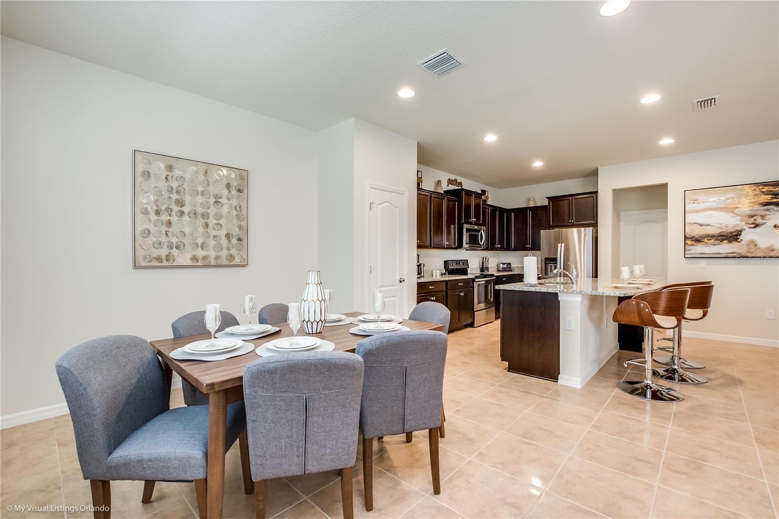 WINDSOR AT WESTSIDE - Residential