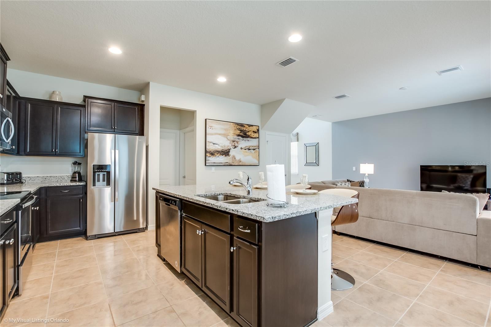 WINDSOR AT WESTSIDE - Residential