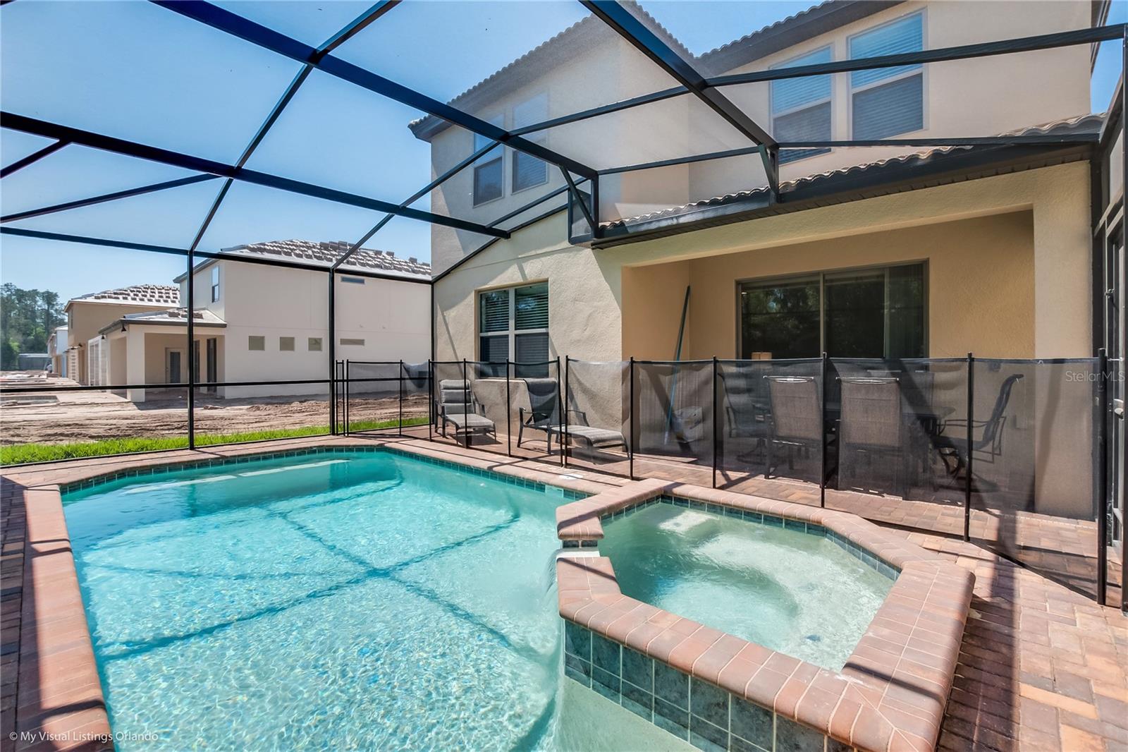 WINDSOR AT WESTSIDE - Residential