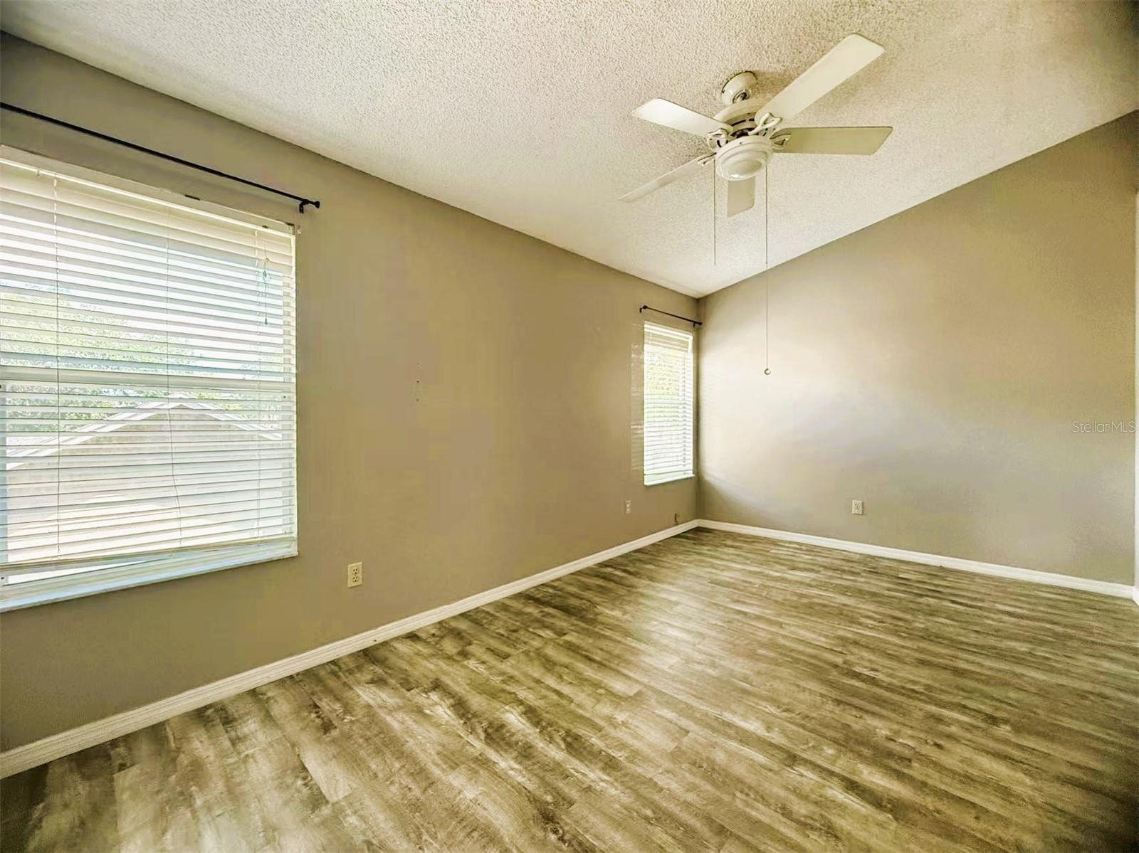 THATCHERS LANDING CONDO 03 - Residential Lease