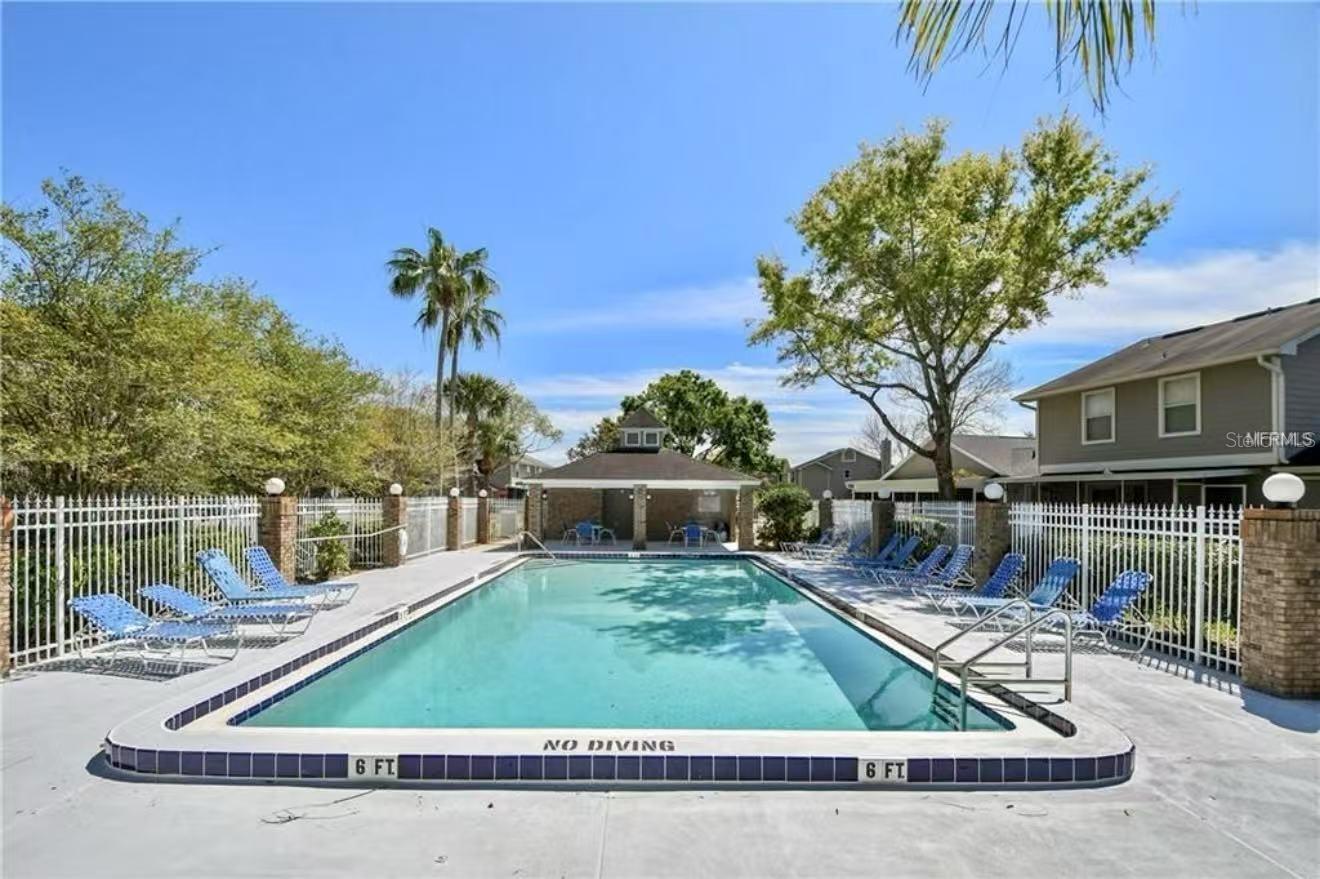 THATCHERS LANDING CONDO 03 - Residential Lease