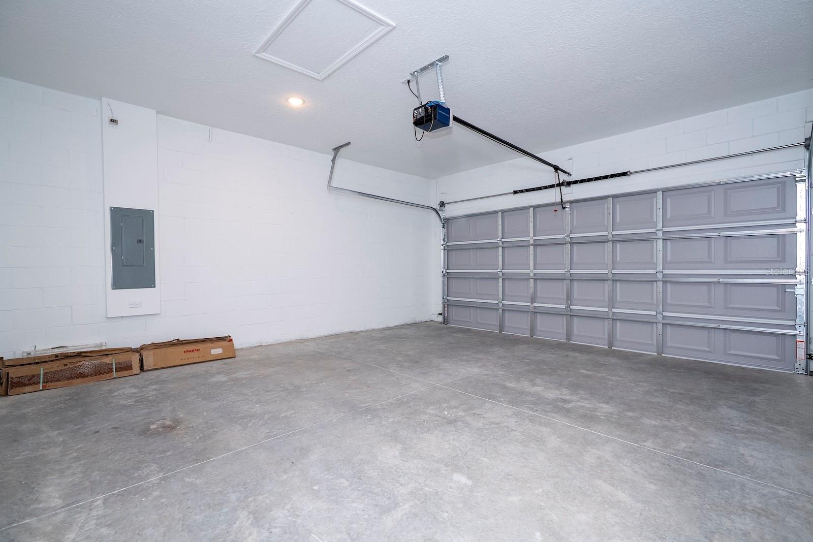 CITRUS SPGS UNIT 11 - Residential