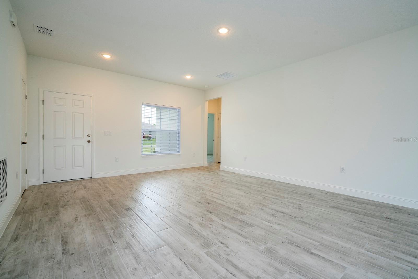 CITRUS SPGS UNIT 11 - Residential