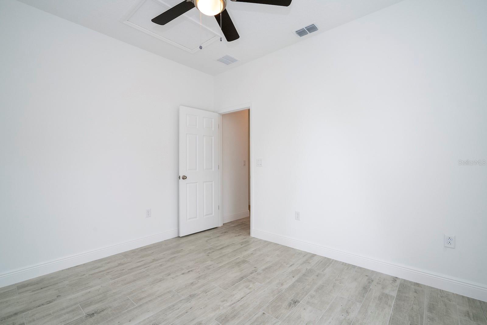 CITRUS SPGS UNIT 11 - Residential