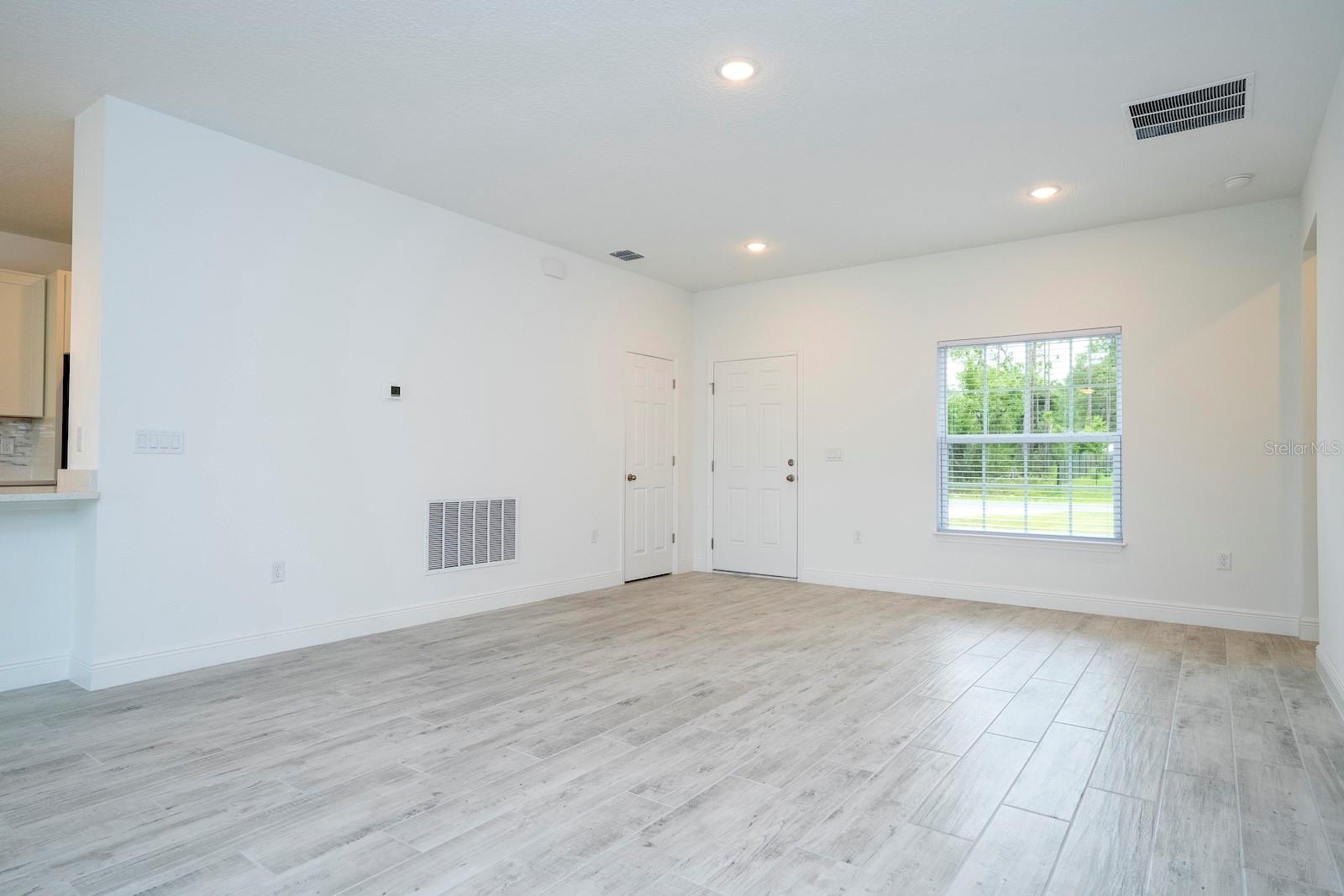 CITRUS SPGS UNIT 11 - Residential