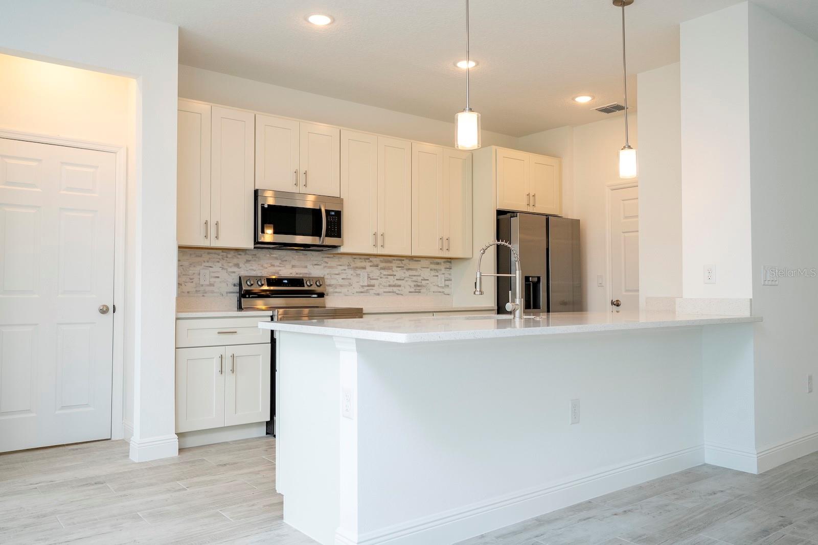 CITRUS SPGS UNIT 11 - Residential