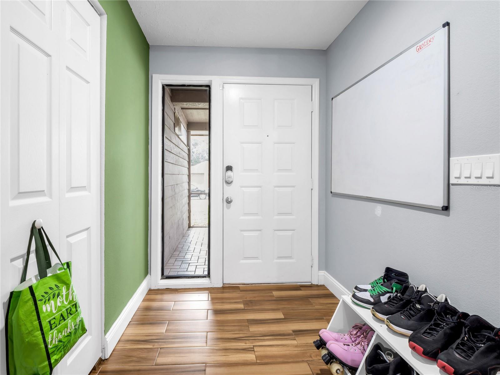 LAKEVIEW VILLAGE SEC A UNI - Residential