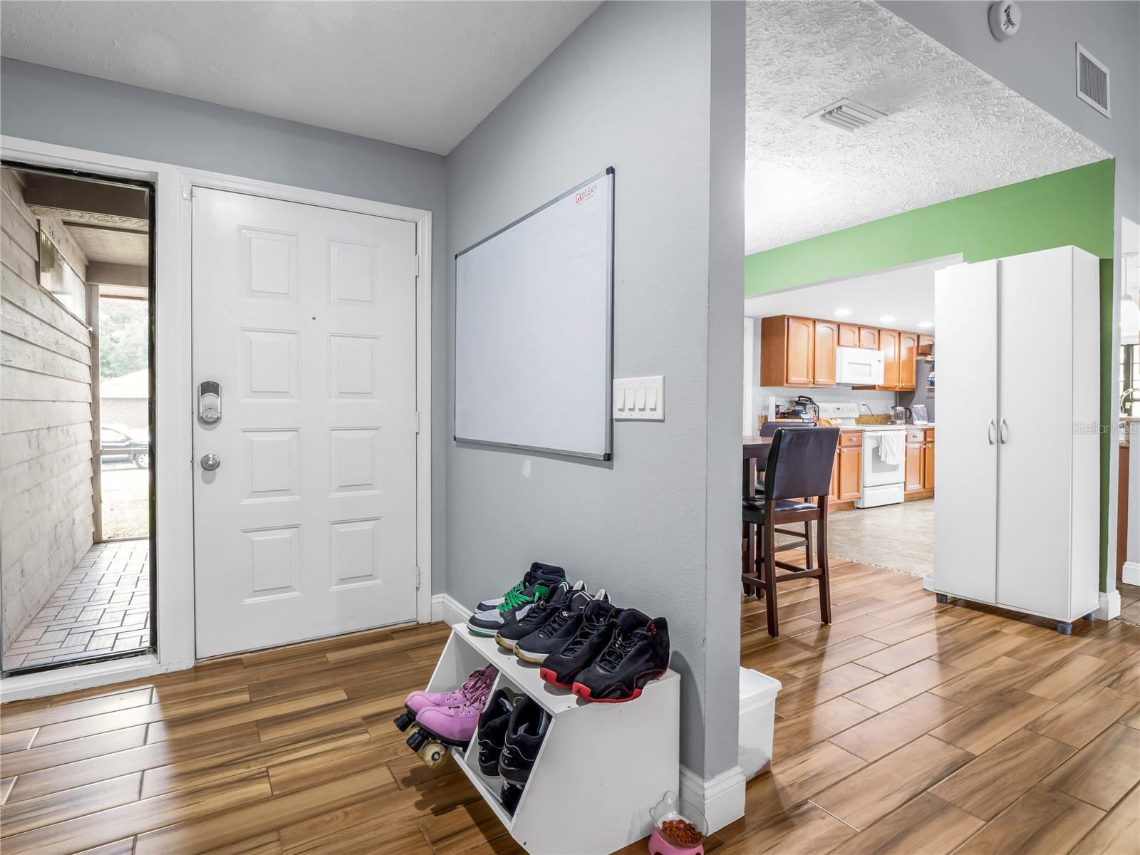 LAKEVIEW VILLAGE SEC A UNI - Residential
