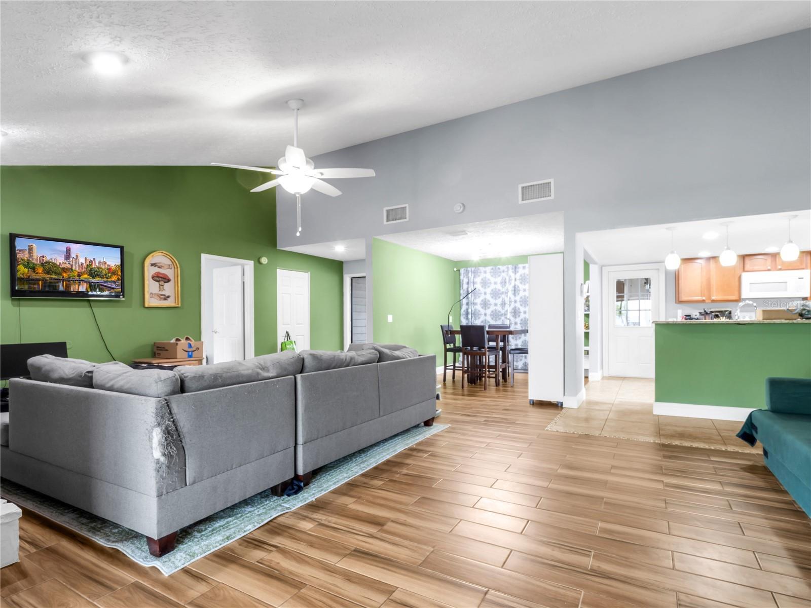 LAKEVIEW VILLAGE SEC A UNI - Residential