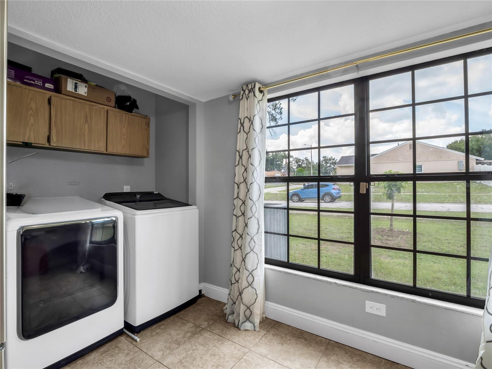 LAKEVIEW VILLAGE SEC A UNI - Residential