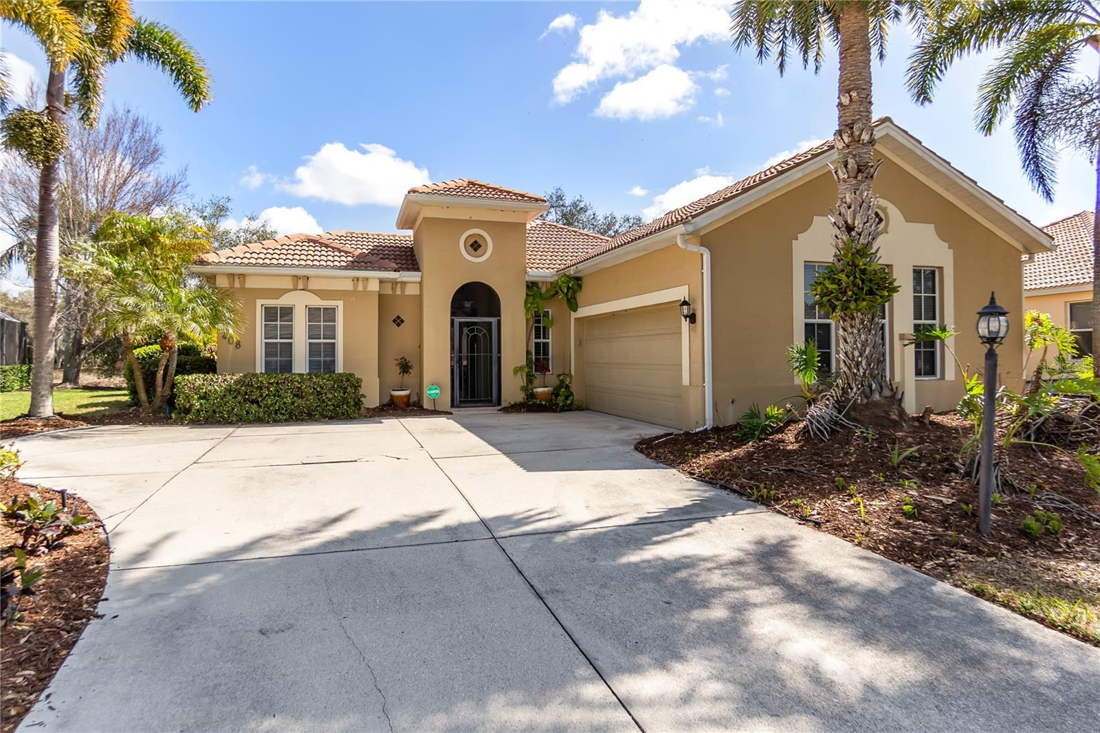 PARK TRACE ESTATES - Residential