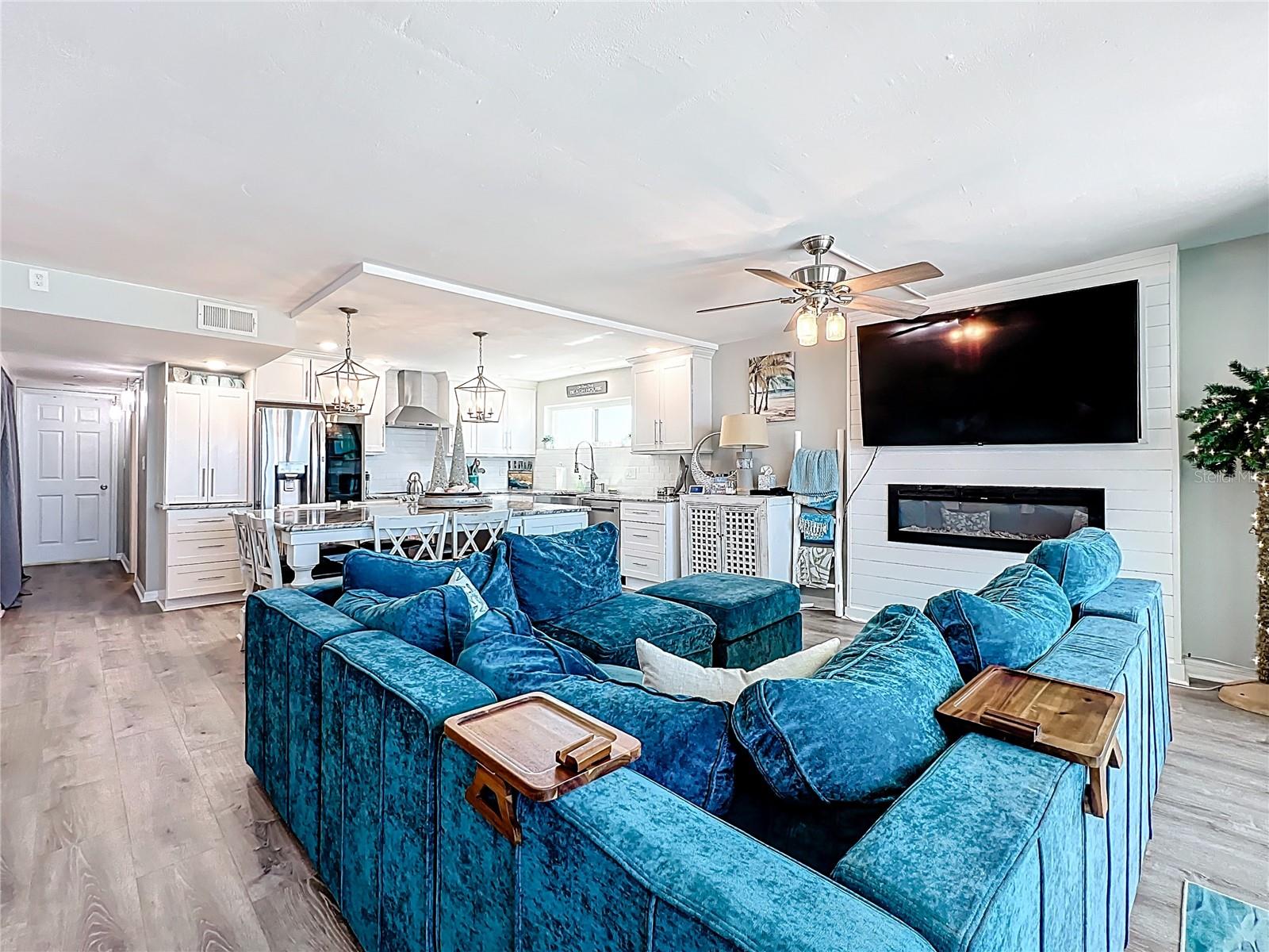 TRILLIUM CONDO THE - Residential