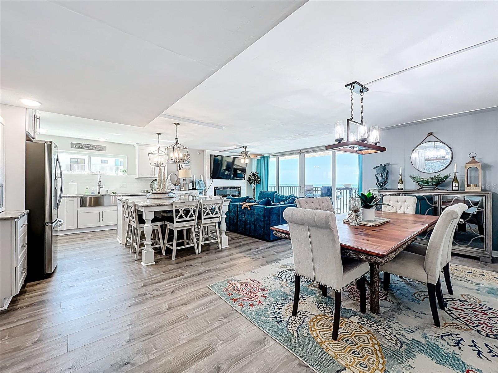 TRILLIUM CONDO THE - Residential