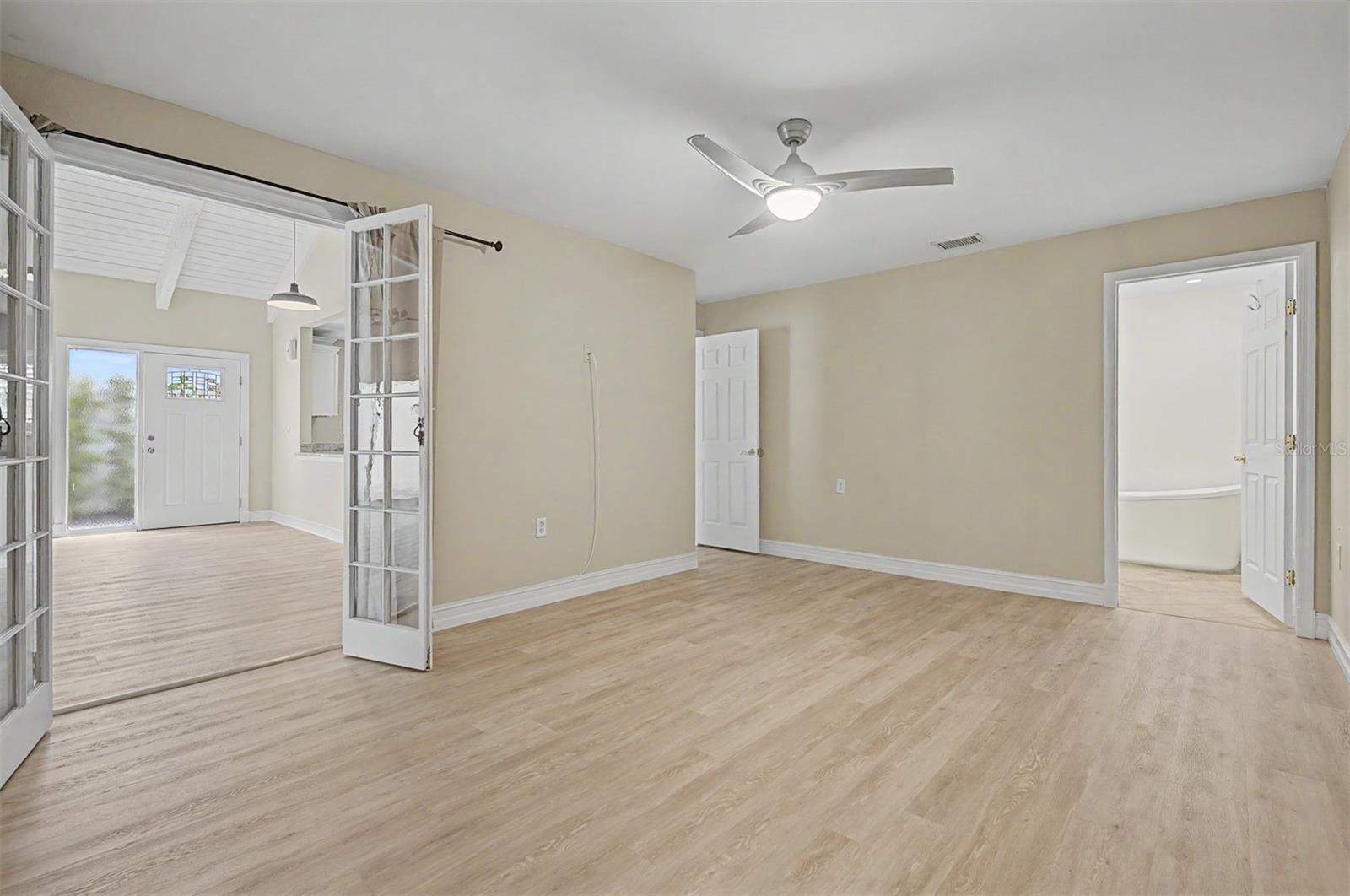 EAST LAKE WOODLANDS PATIO HOMES - Residential