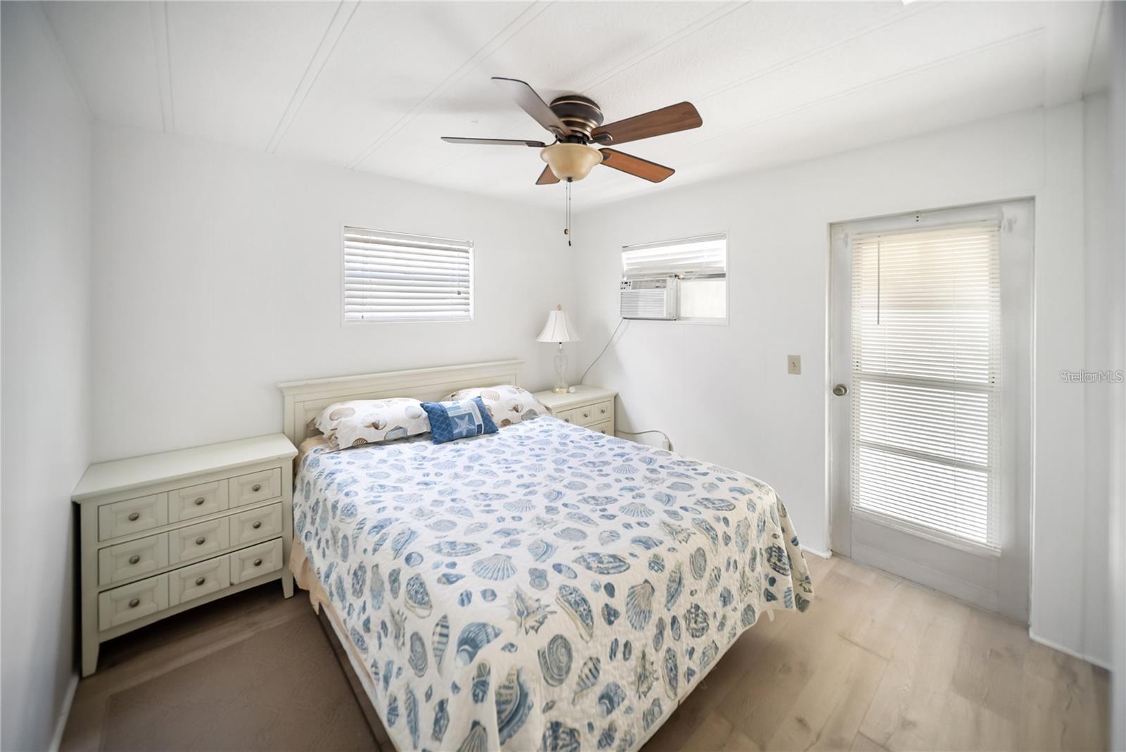 PARADISE BAY ESTATES COOP - Residential