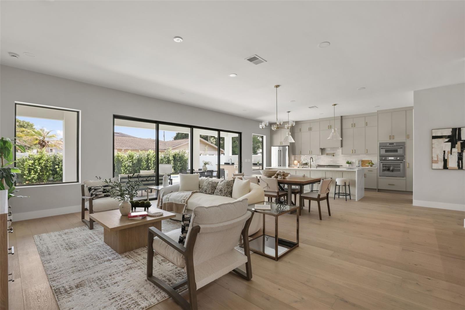 COLLEGE PARK - Residential