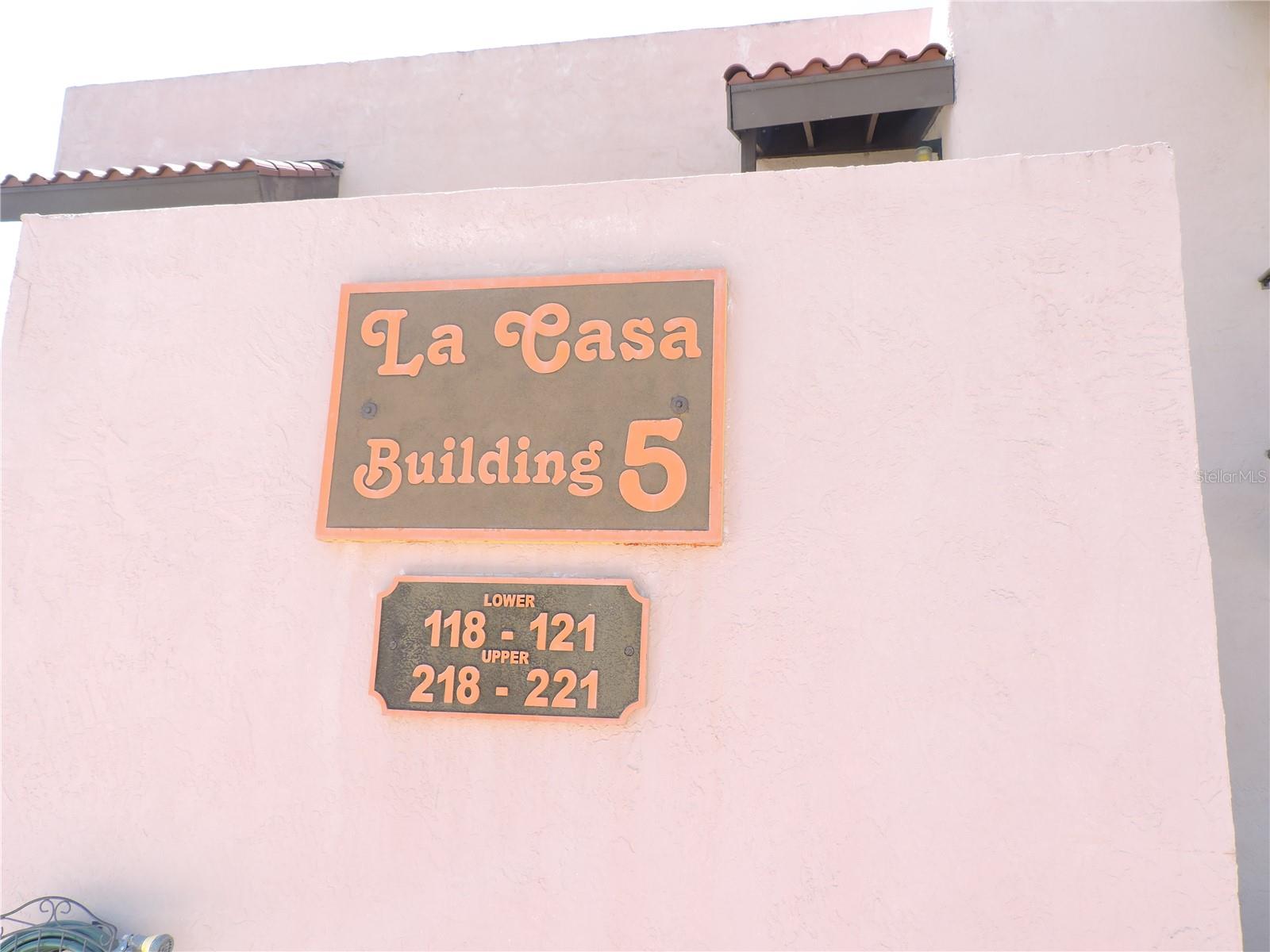 LA CASA - Residential