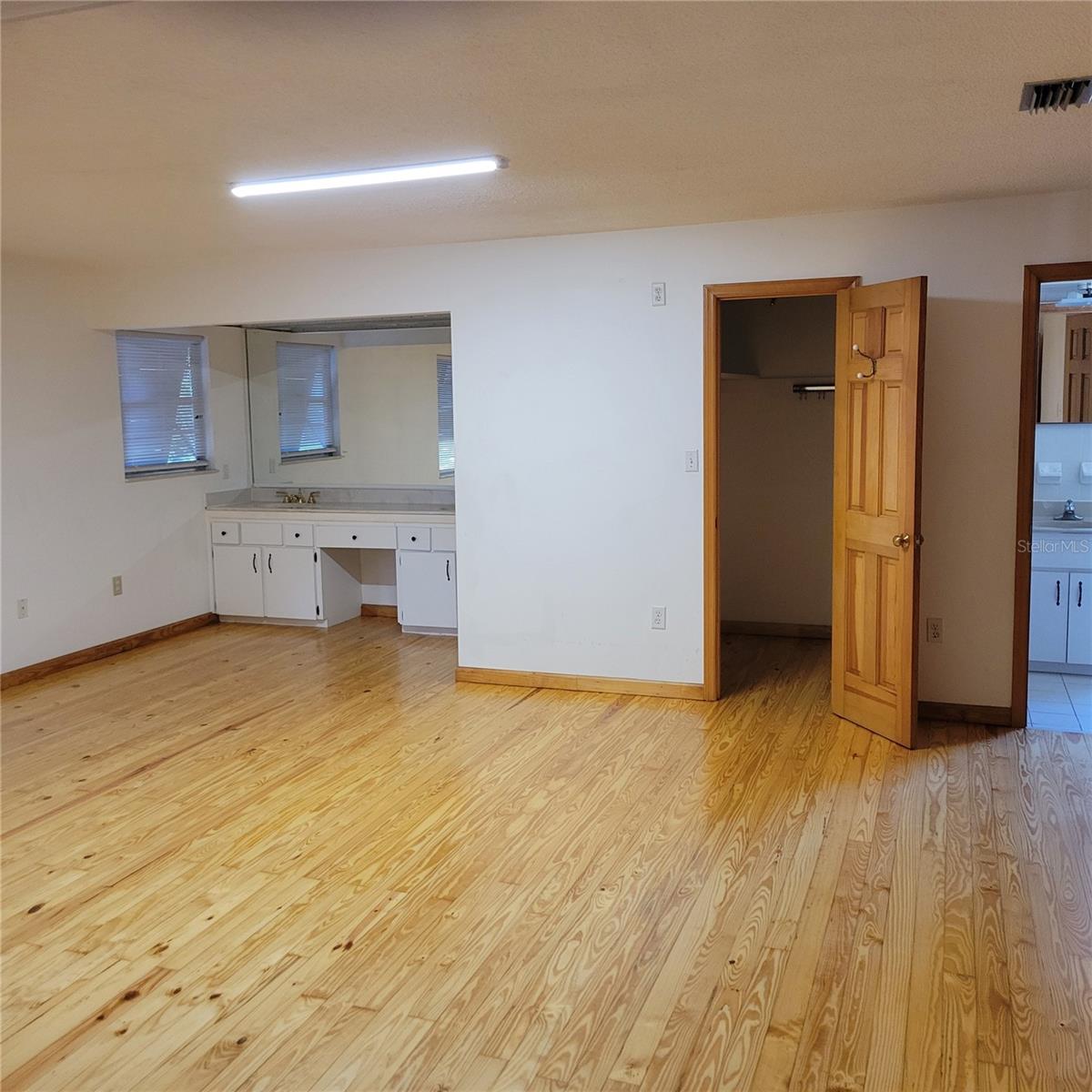 VOTAW - Residential