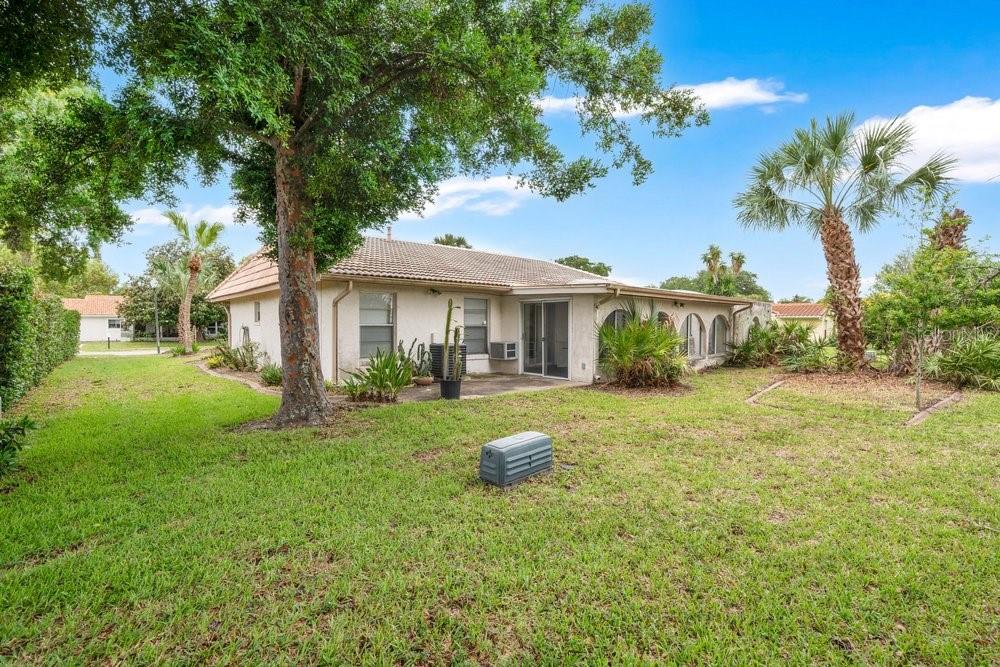 WINDMILL POINTE - Residential
