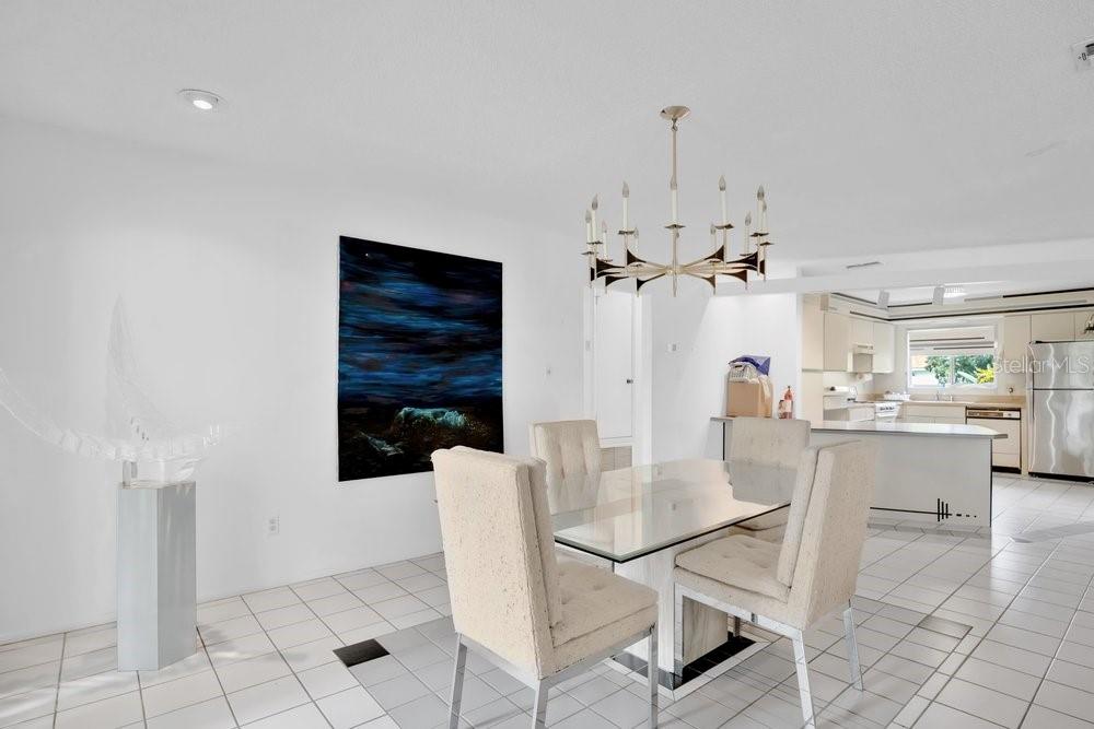 WINDMILL POINTE - Residential