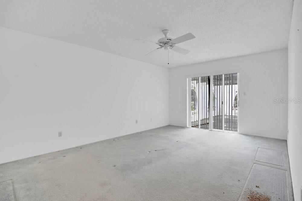 WINDMILL POINTE - Residential
