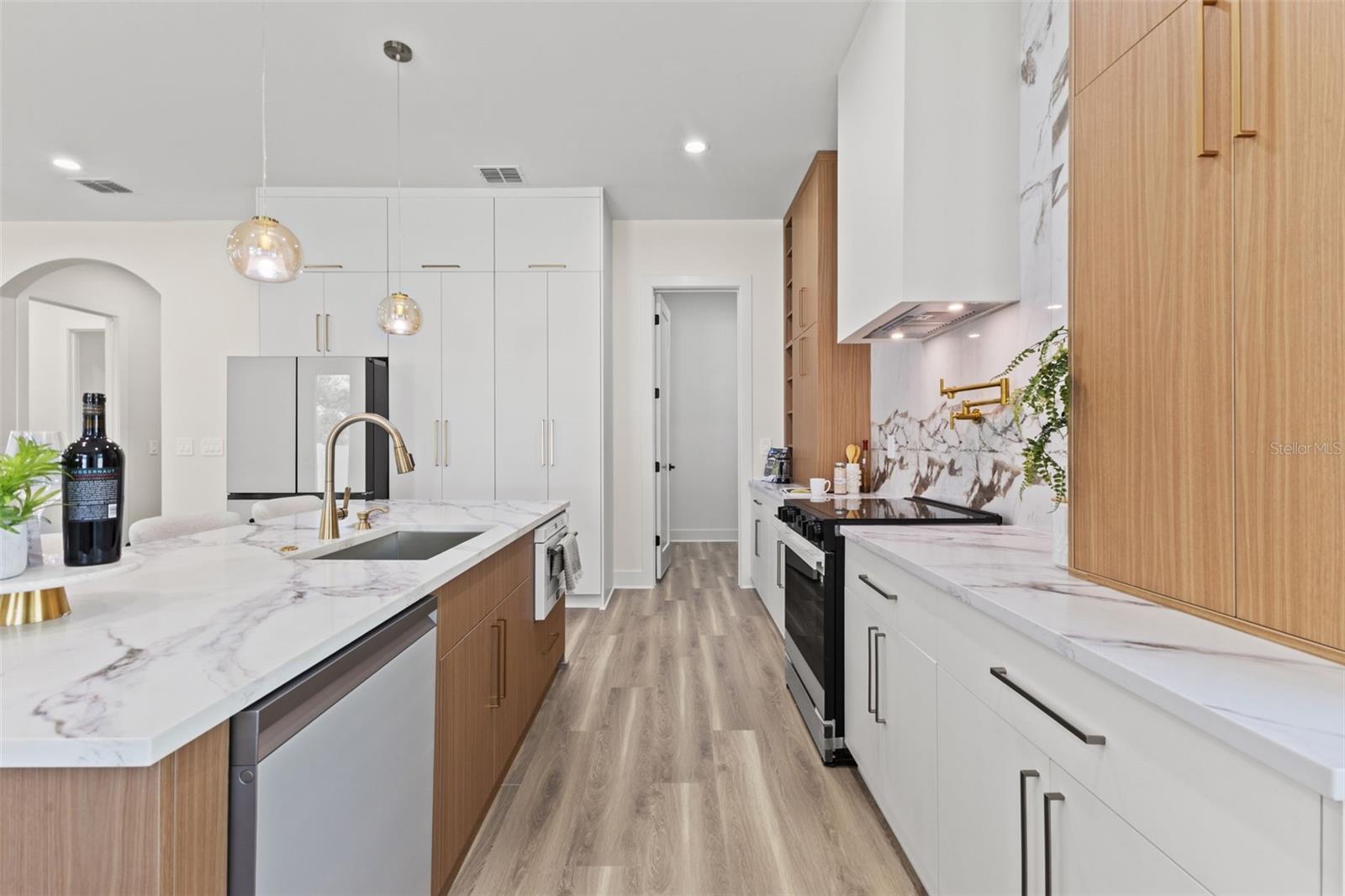 ALSTON HEIGHTS - Residential