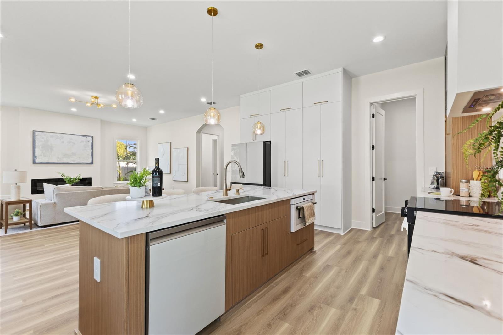 ALSTON HEIGHTS - Residential