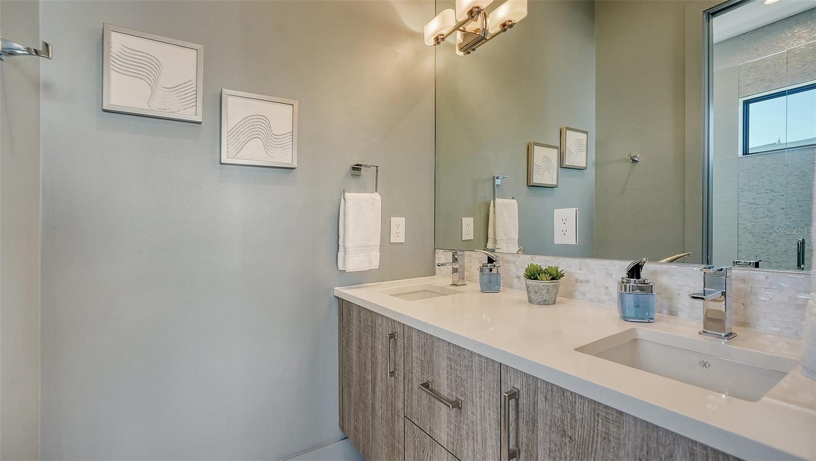THE HOMES OF LAUREL PARK - Residential
