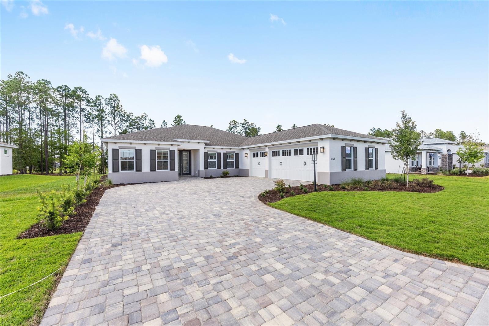 ON TOP OF THE WORLD - Residential