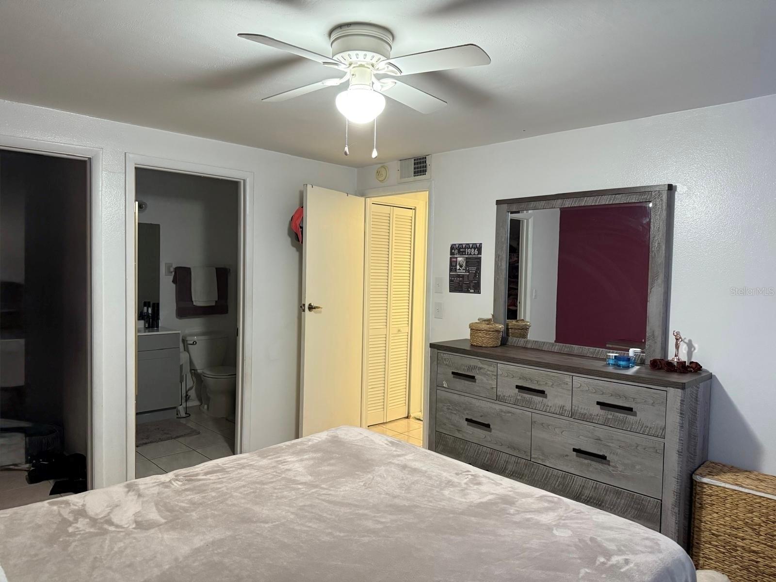 LAKE VIEW CONDO PH IV - Residential