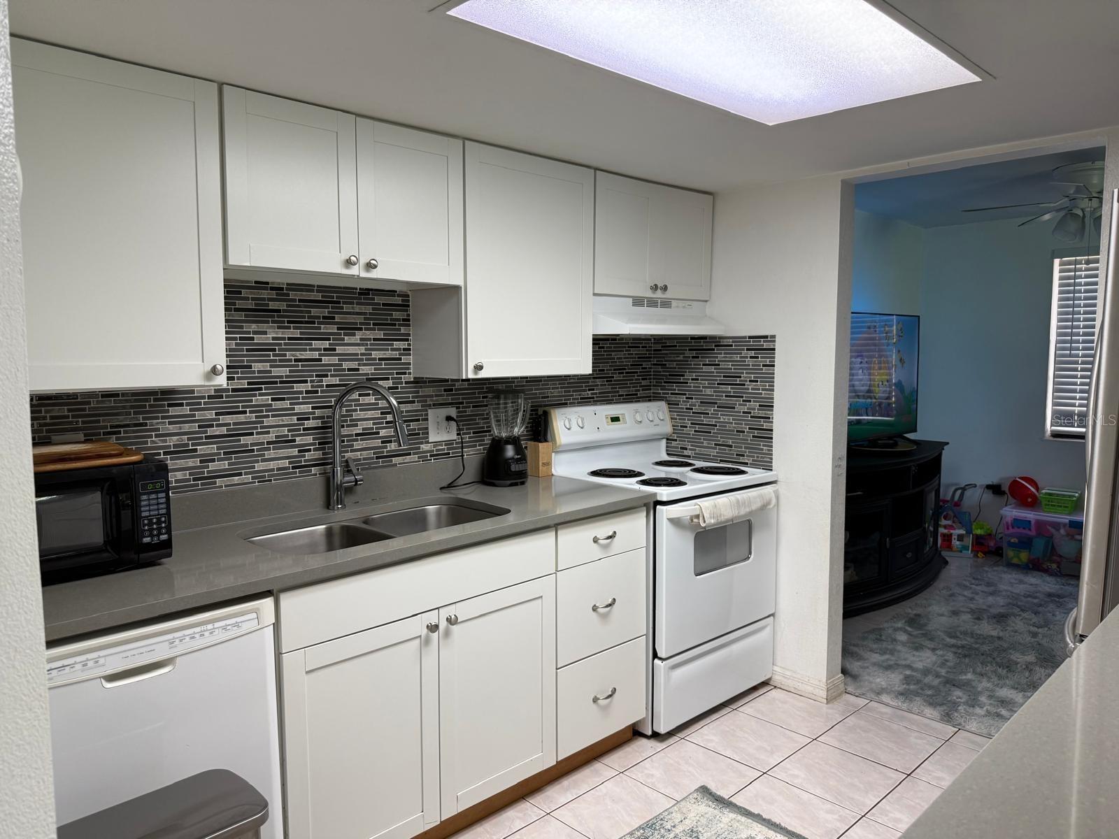 LAKE VIEW CONDO PH IV - Residential