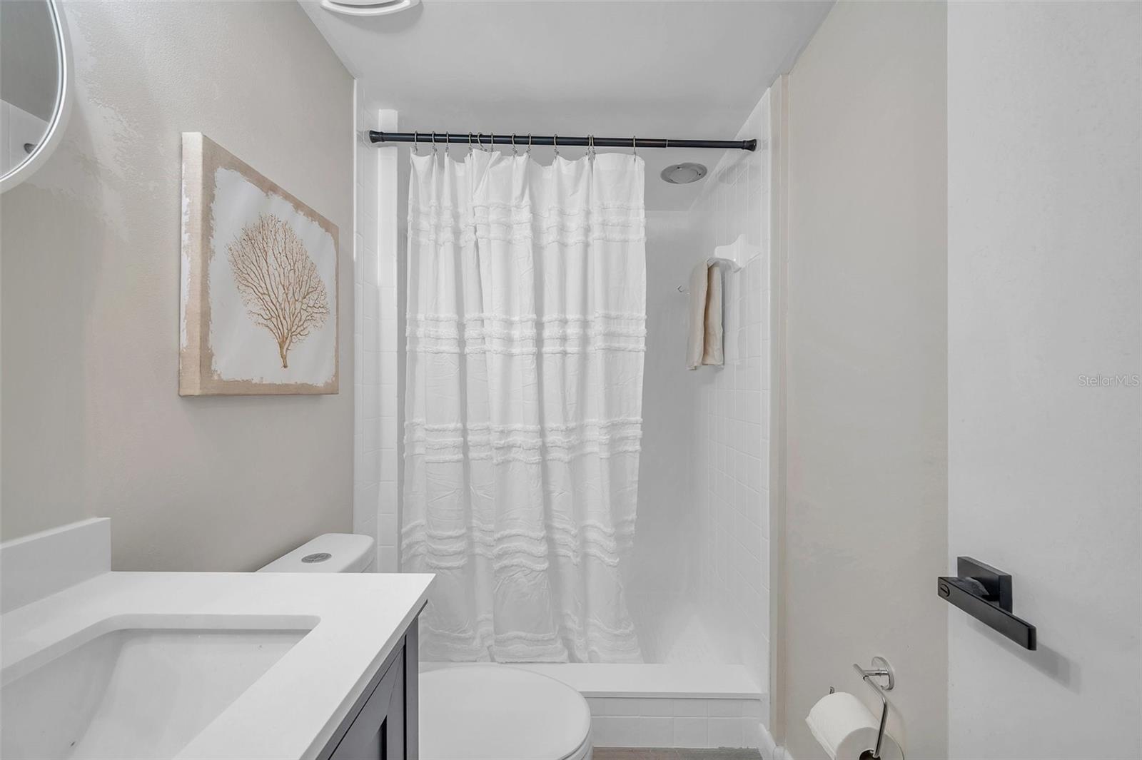 THREE PALMS POINTE - Residential