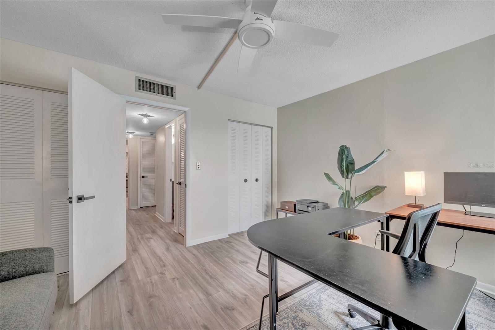 THREE PALMS POINTE - Residential