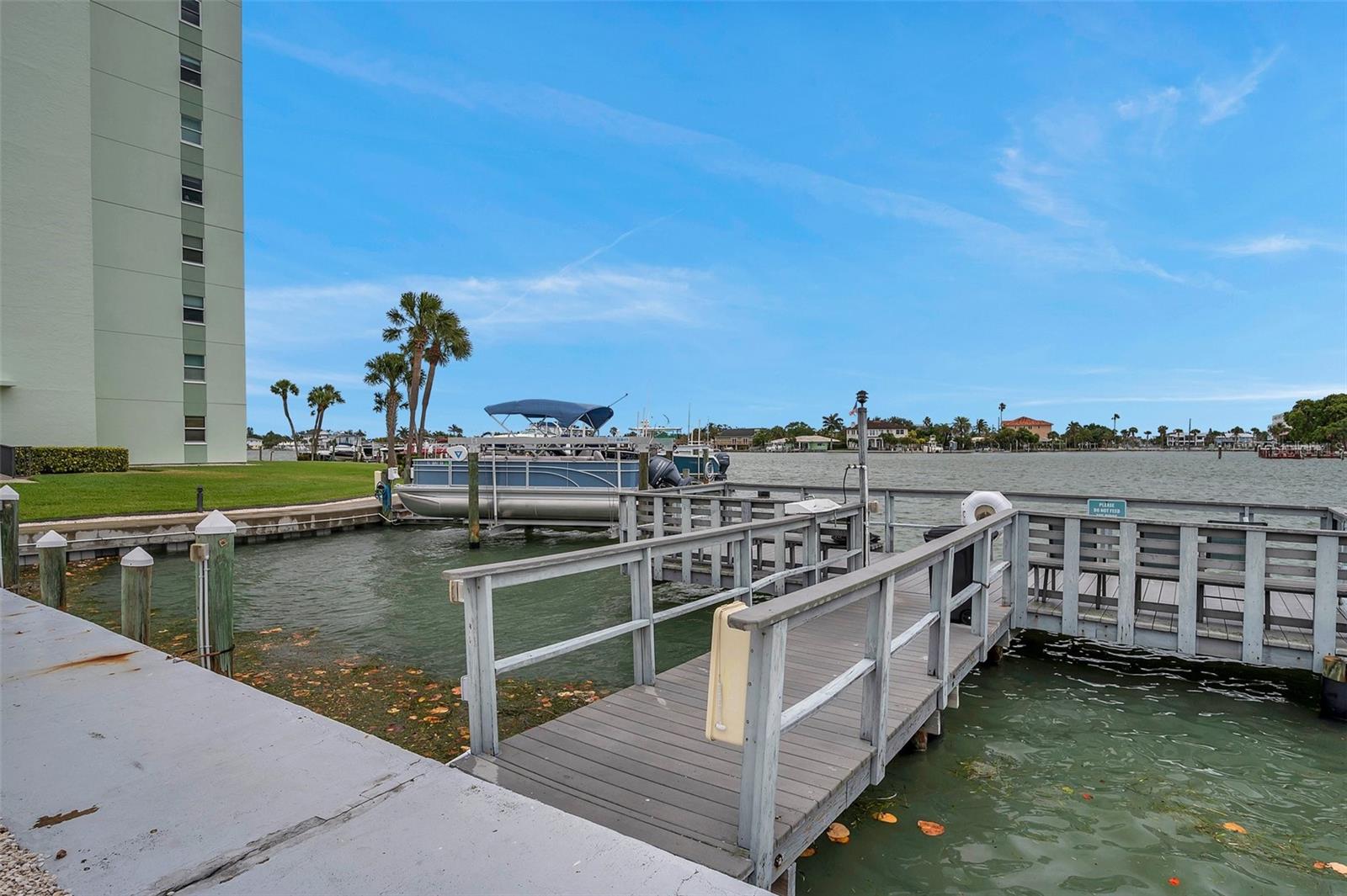 THREE PALMS POINTE - Residential