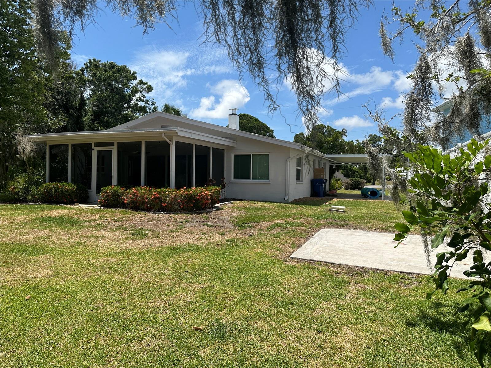 HIDDEN BAY ESTATES - Residential Lease